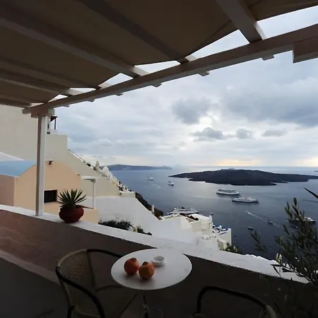 Kavalari - Adults Only 2* Fira (Santorini)