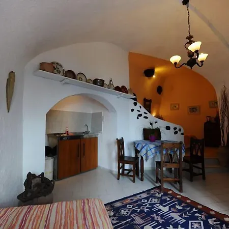 Kavalari - Adults Only 2* Fira (Santorini)
