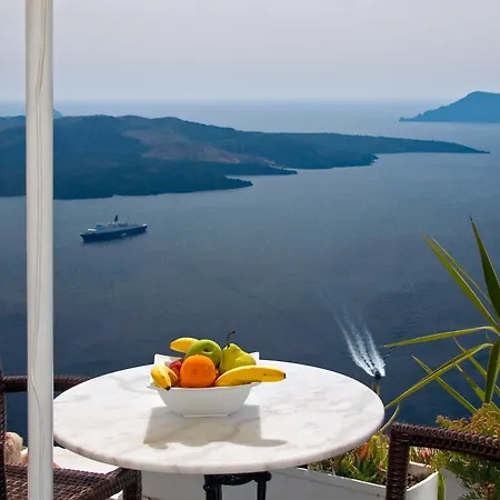 Kavalari - Adults Only Fira (Santorini)